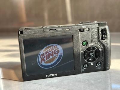 Ricoh GR Digital II GRD2 Compact Digital Camera Built-in Flash