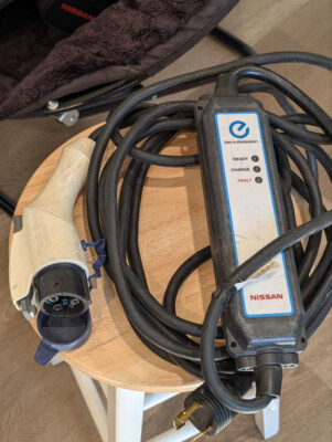 OEM Nissan Leaf Zero Emission EV Charger 29690 | eBay