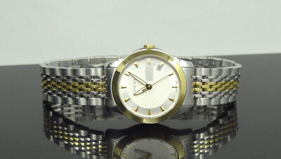 GUCCI 126.5 G-Timeless Date Ladies Quartz Wristwatch 27mm Case