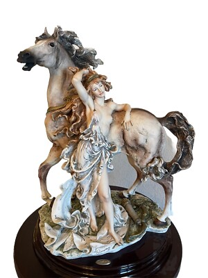 Giuseppe Armani Porcelain Figurine “ARTEMIS” 126-C LE 1417/5000