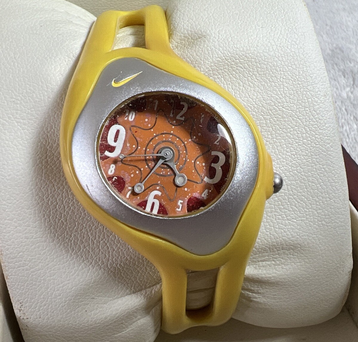 Nike watch triax wk0004 00s Y2K Rare Vintage. Yellow, Battery