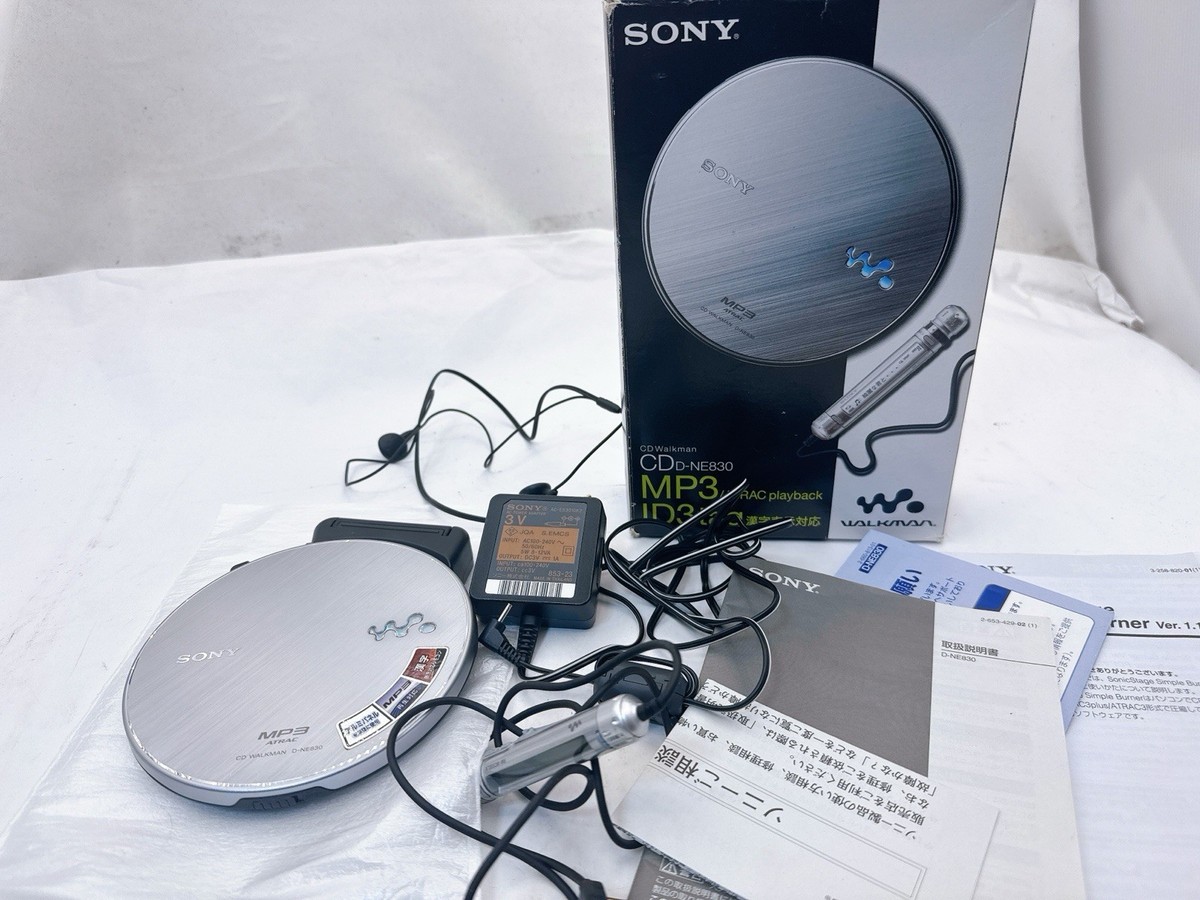 Sony D-NE830 Walkman Silver Portable CD Player MP3 ATRAC Boxed
