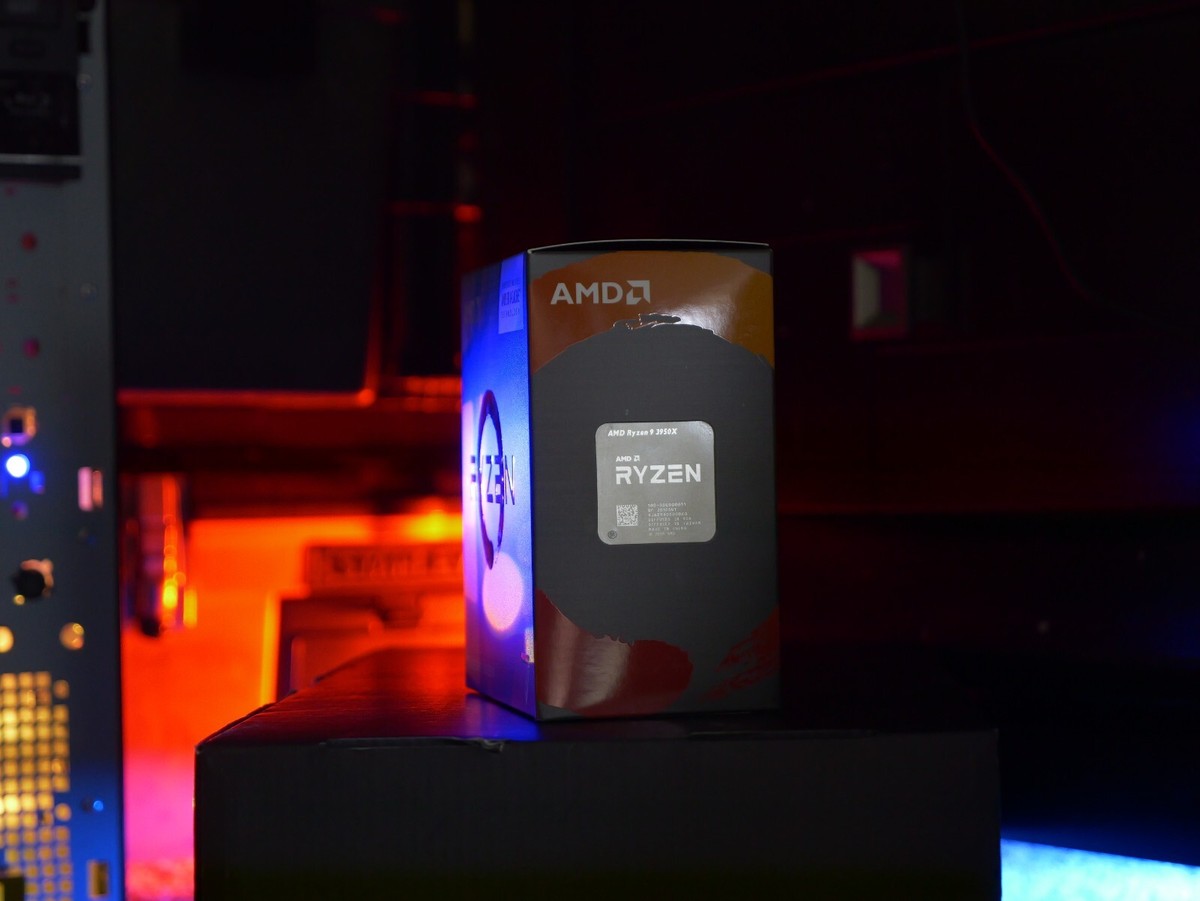 AMD Ryzen 9 3950X Desktop Processor (4.7GHz, 16 Cores, Socket AM4