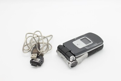 Panasonic Docomo FOMA P900iV Cloud Phone Final Fantasy VII Advent