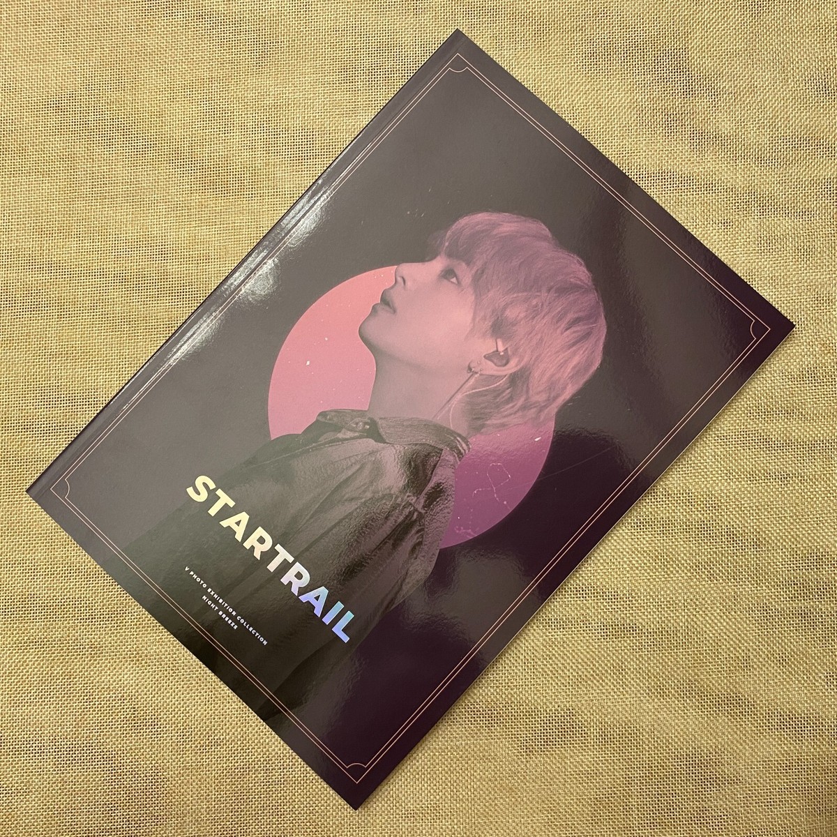 BTS V [ STARTRAIL Exhibition ] Photobook, Night Breeze 64 pg / New