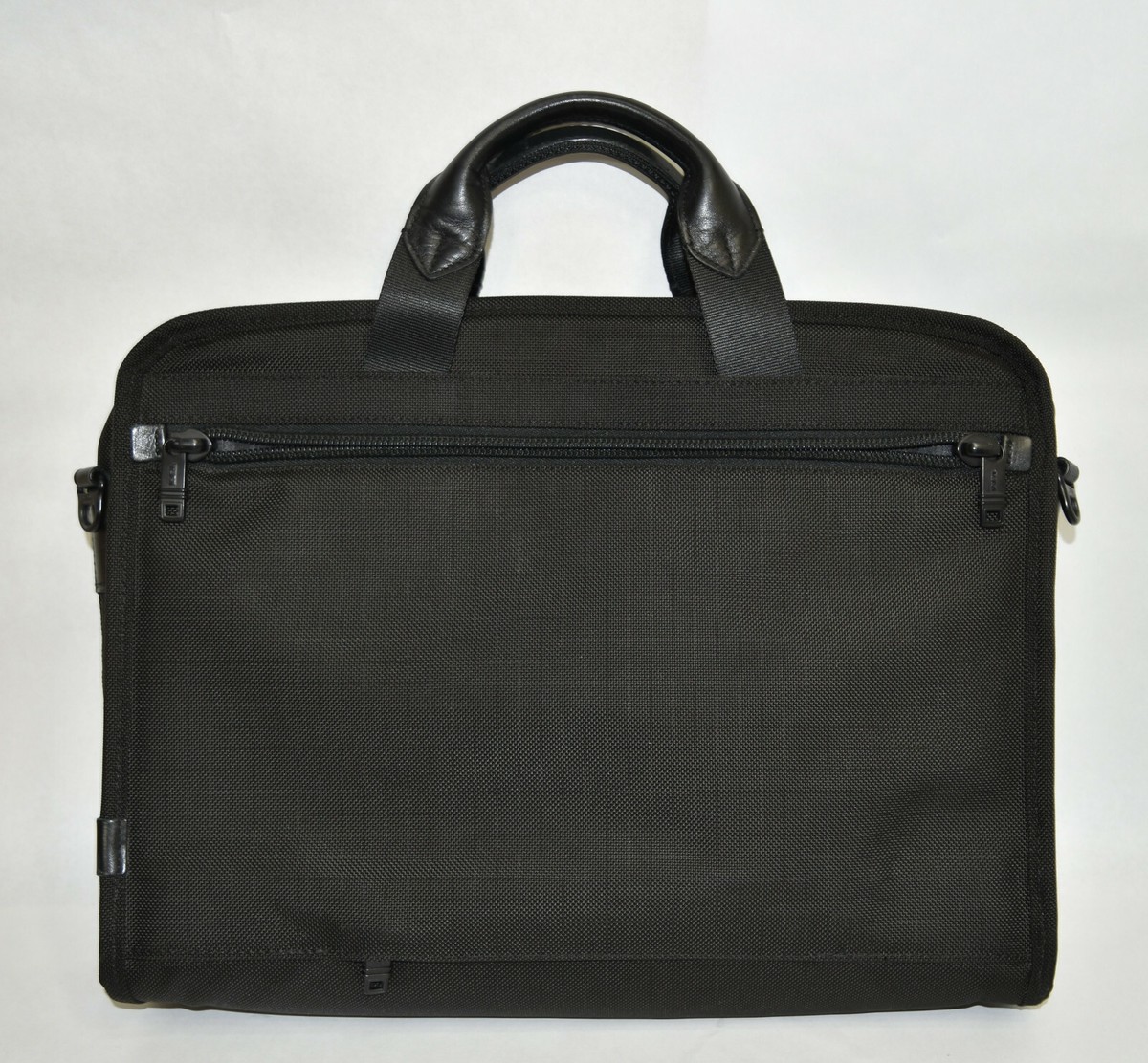 Tumi Alpha 2 Expandable Laptop Briefcase Nylon Black 26114DH MSRP