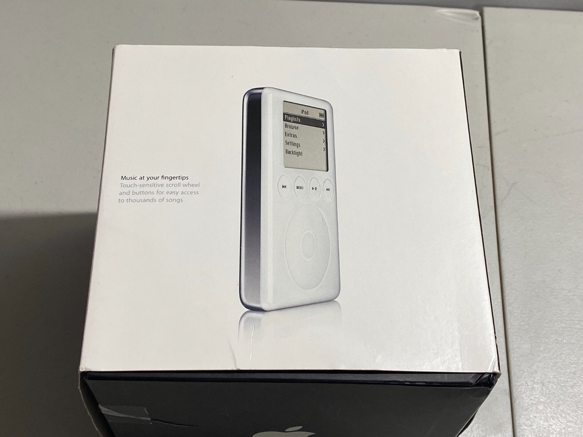 iPod Classic 3rd Generation 15gb w/ Original Box - Volkswagen VW