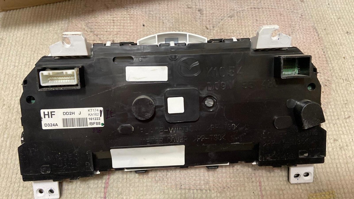 Mazda CX3 2017 2018 2019 instrument cluster speedometer Kilometers