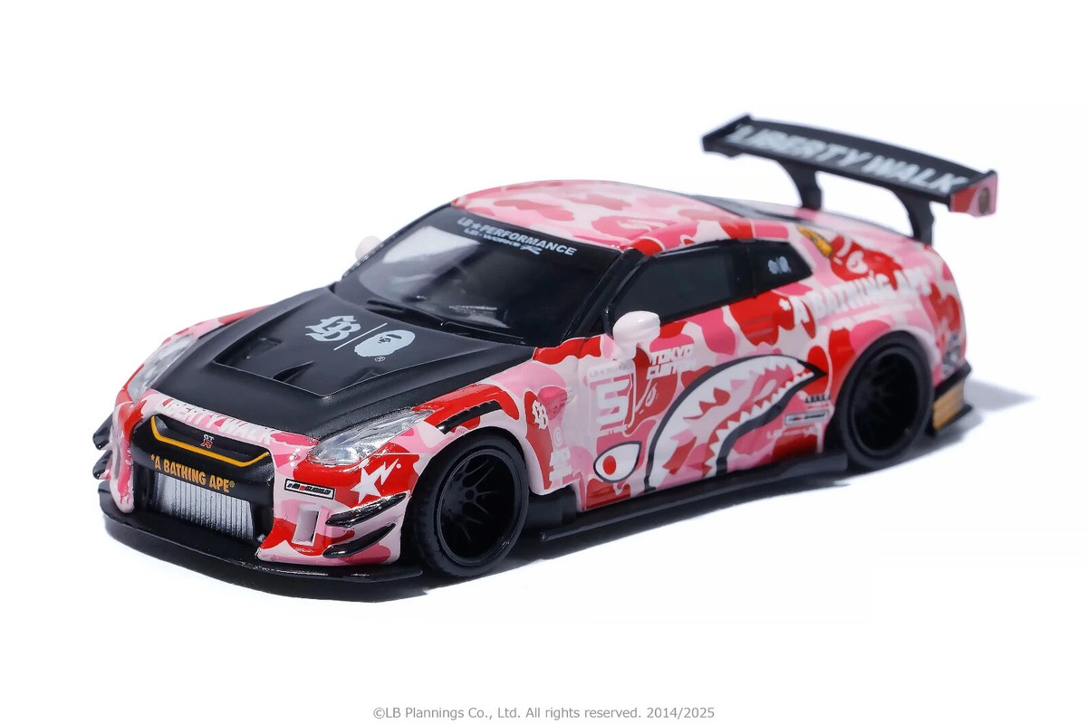 MINI GT BAPE X LBWK NISSAN 1/64 4PC Tokyo Auto Salon 2025 Liberty