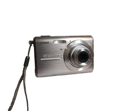 CASIO EX-Z1200 Digital Camera EXILIM ZOOM Silver 12.1MP optical 3x