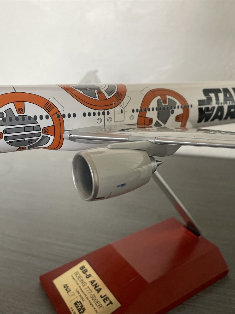 Star Wars BB-8 ANA Jet - Boeing 777-300ER - 1/200 Scale - All