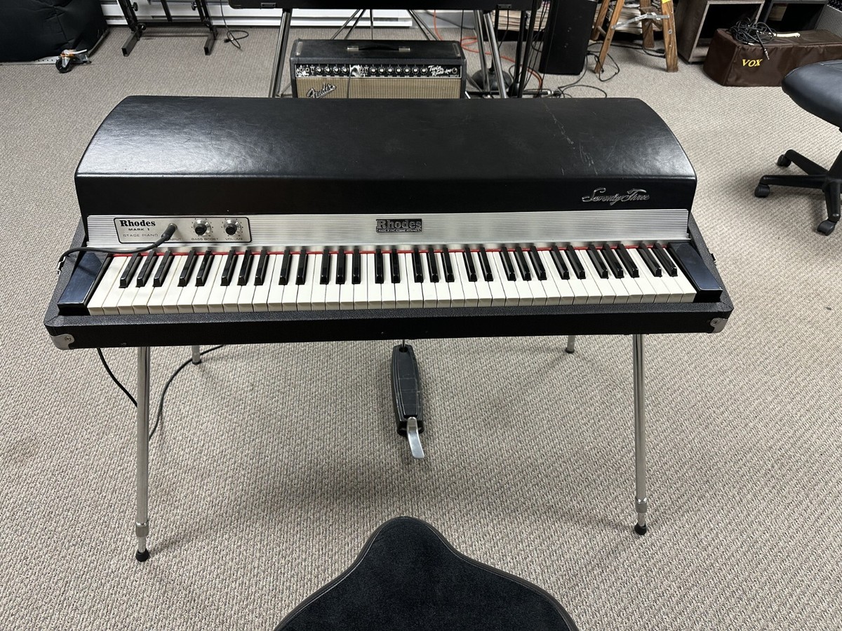 Rhodes MARK 1 STAGE PIANO 73鍵 ジャンク Rhodes MARK 1 STAGE PIANO