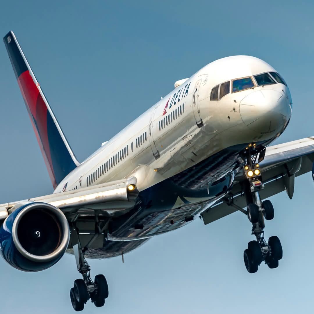 NEW GEMINI JETS 1:200 scale DELTA AIRLINES BOEING 757-300