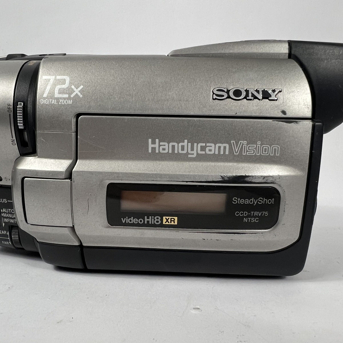 Sony CCD-TRV75 NTSC Hi8 XR Video Camera Camcorder HandyCam Night
