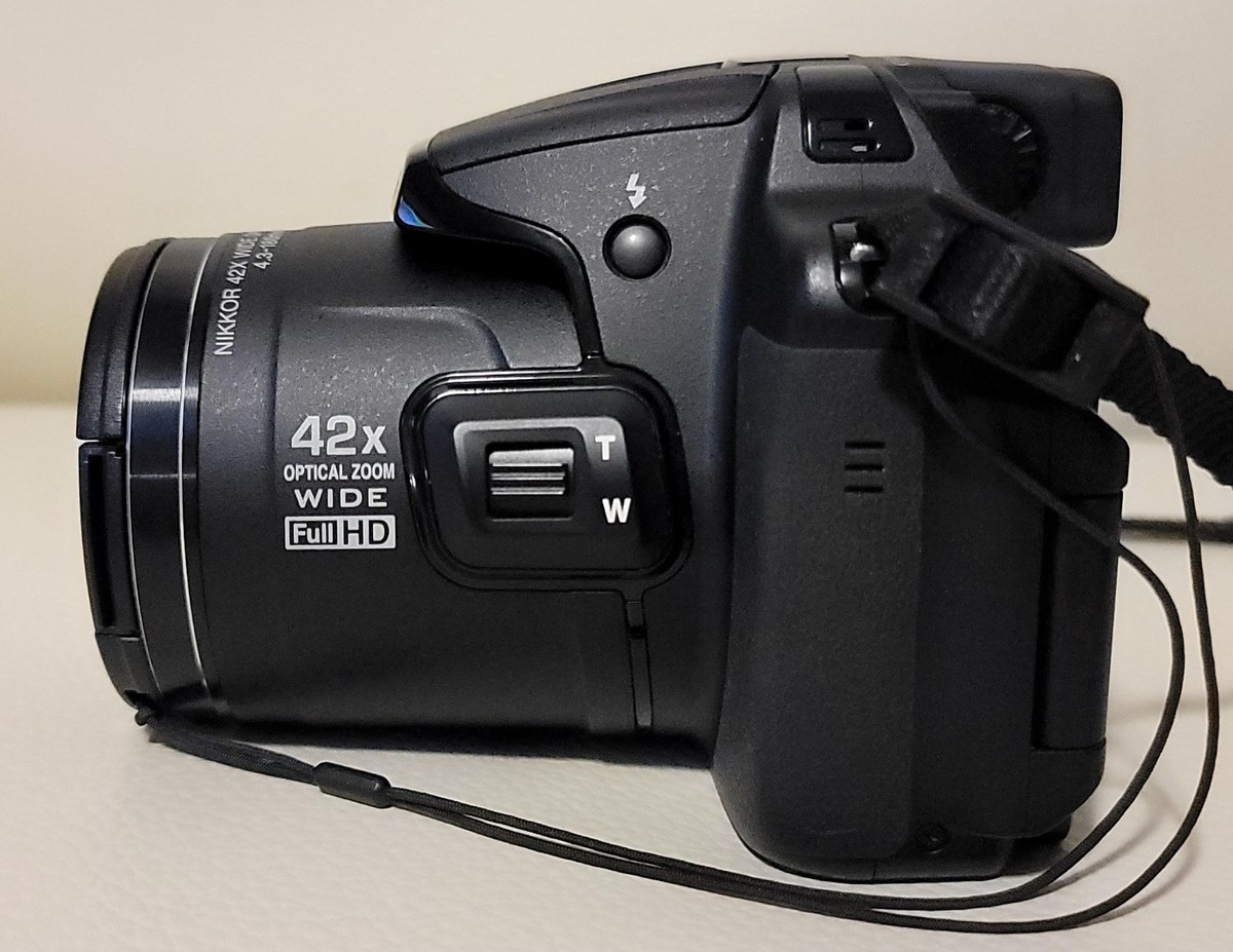 Nikon COOLPIX P520 18.1 MP CMOS Digital Camera w/ 42x Zoom, Full