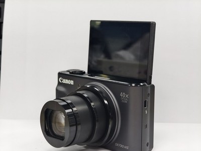 Canon PowerShot SX730 HS 20.3 MP Flip Screen Digital Camera 40x