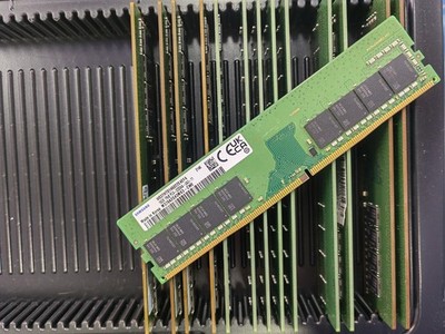 Samsung 16GB DDR4 3200 Desktop DIMM RAM 1Rx8 PC4-3200AA