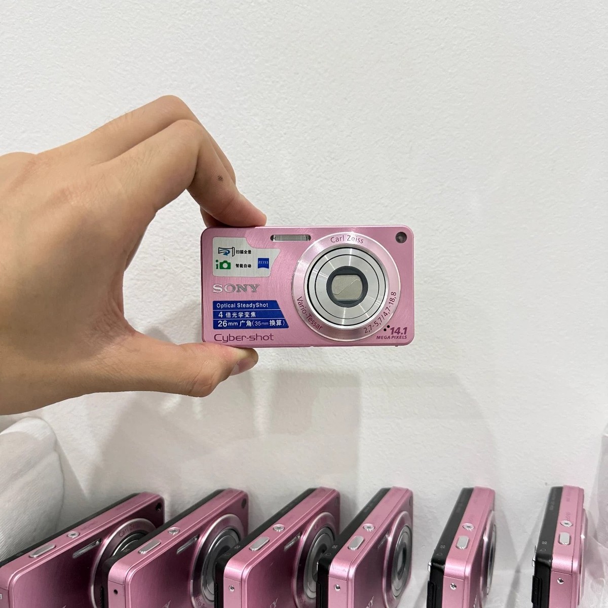 Sony Cyber-Shot DSC-W350 Digital Camera 4x Optical Zoom 14.1