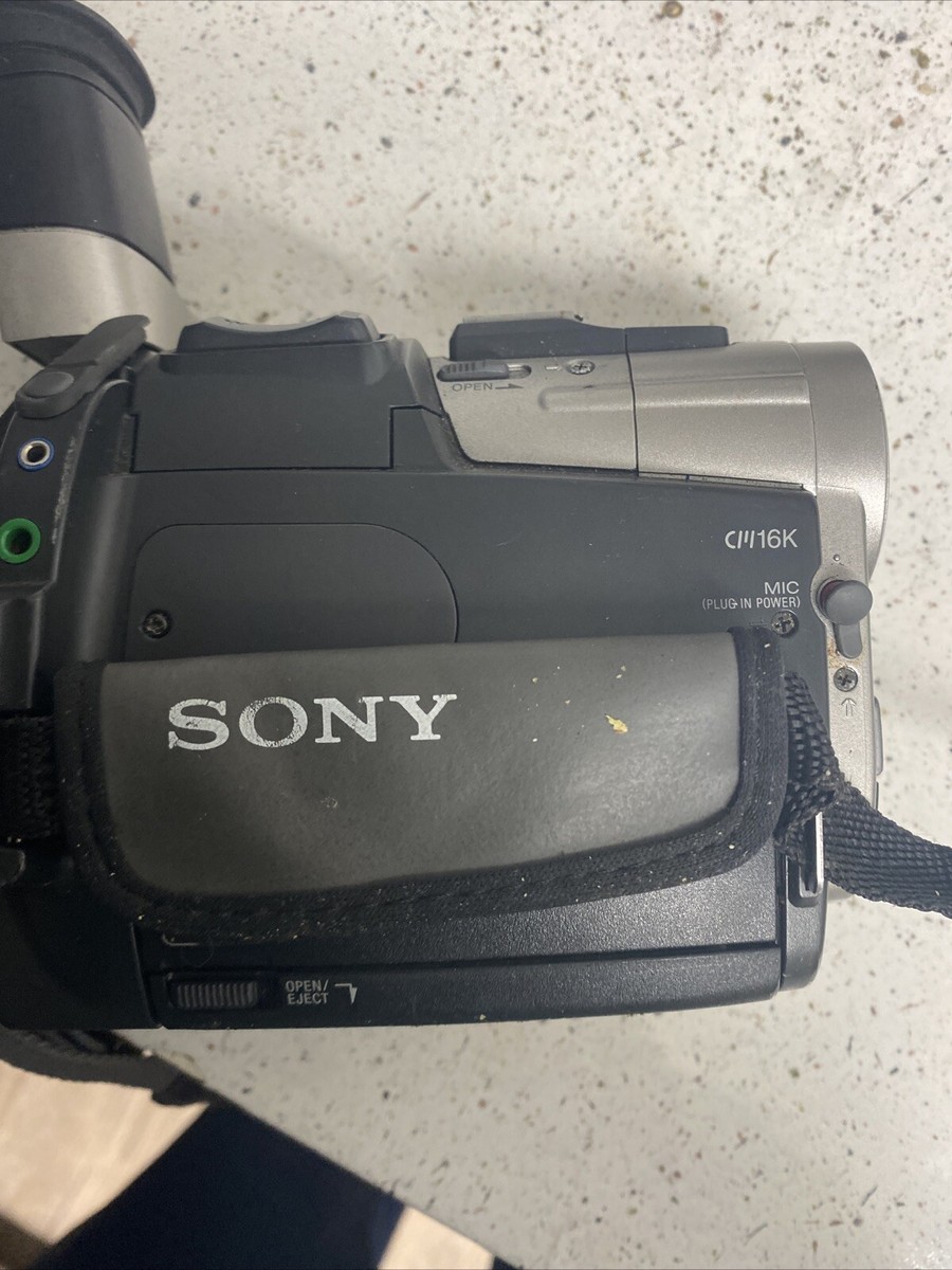 Sony Handycam Vision Mini DV DCR-TRV7 Camcorder Untested - Silver