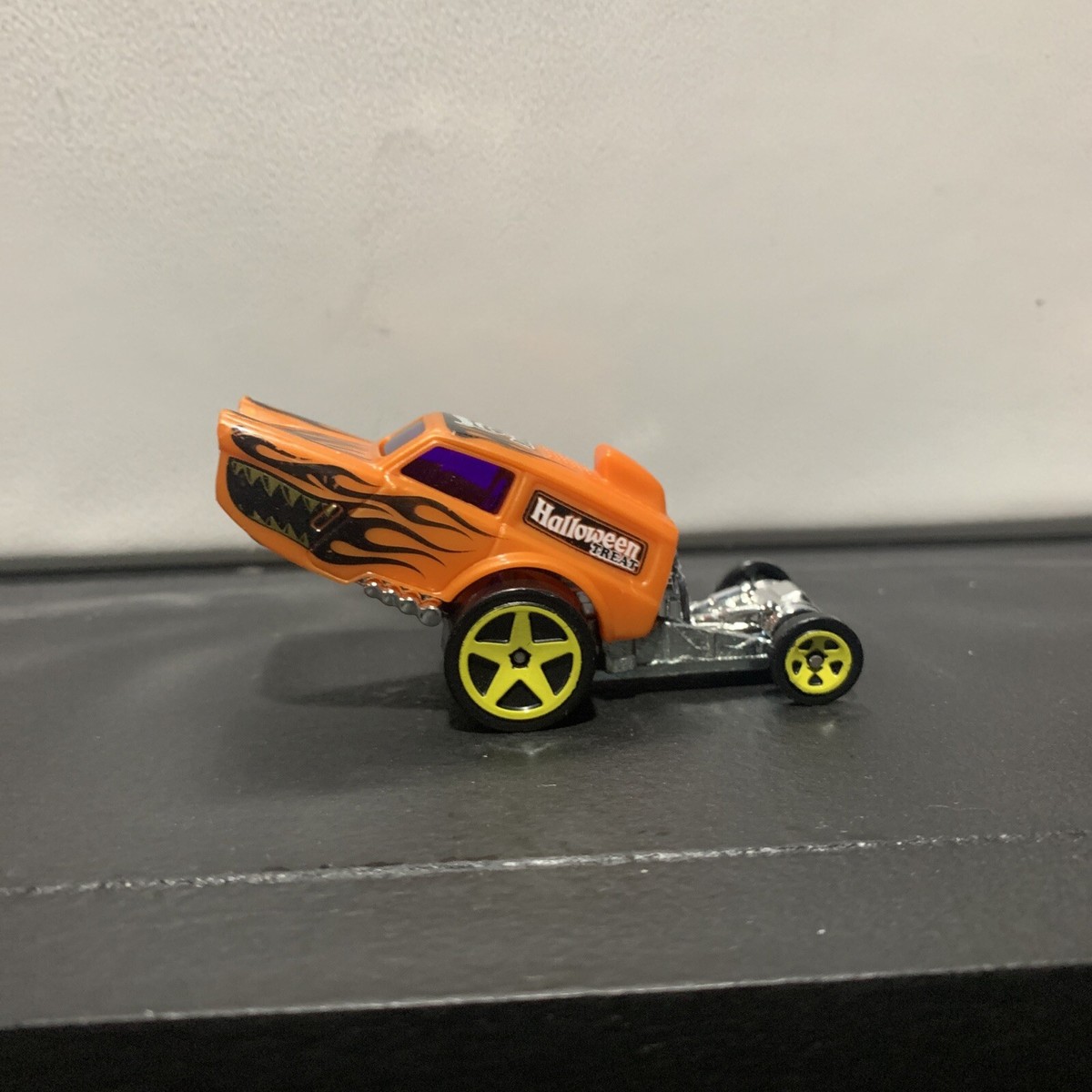 Hot Wheels Off Road Poppa Wheelie BDC 90 Orange Halloween Truck