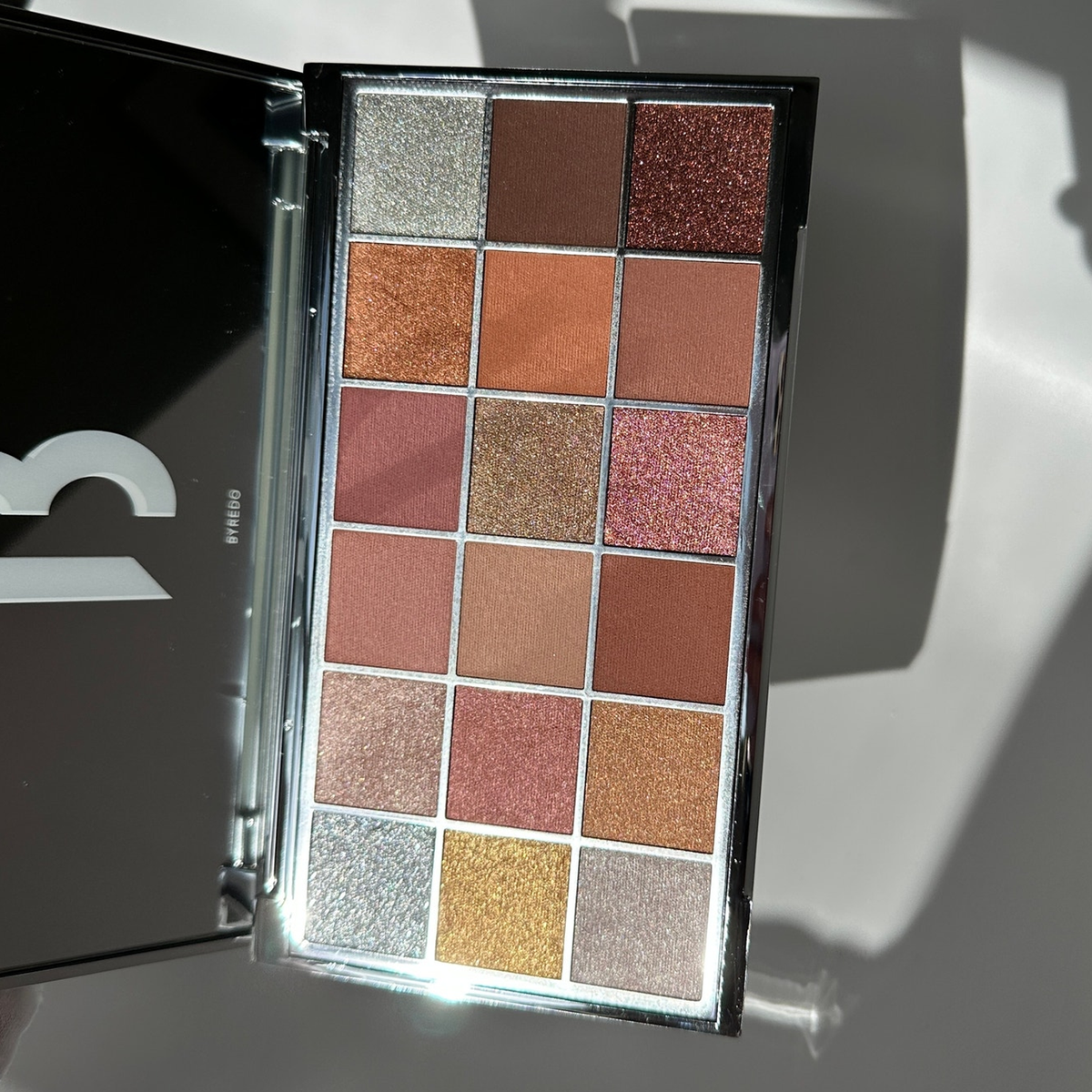 Byredo Remembrance Eyeshadow Palette Limited Edition 18 Shades