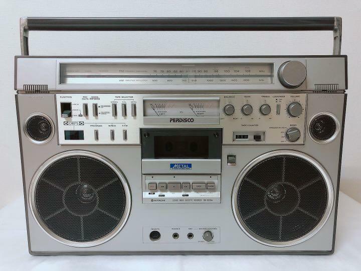 HITACHI TRK-8600RM Cassette Recorder Stereo Radio Silver Vintage