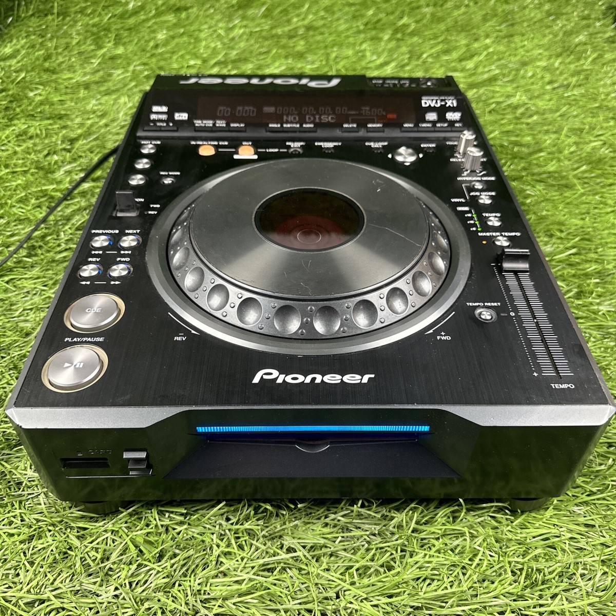 Pioneer DVJ-X1 DVDを映像ごとスクラッチできます モニター付き