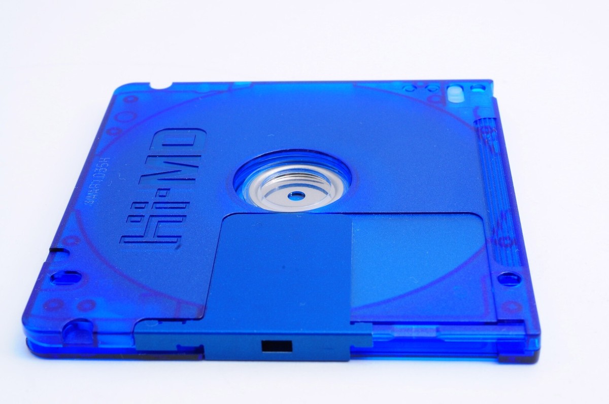 SONY Hi-MD 1GB Minidisc Blank Mini Disc (HMD1GA) with Case used