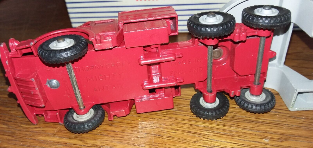 Vintage DINKY SUPERTOYS #986 Mighty Antar Low Loader (minus