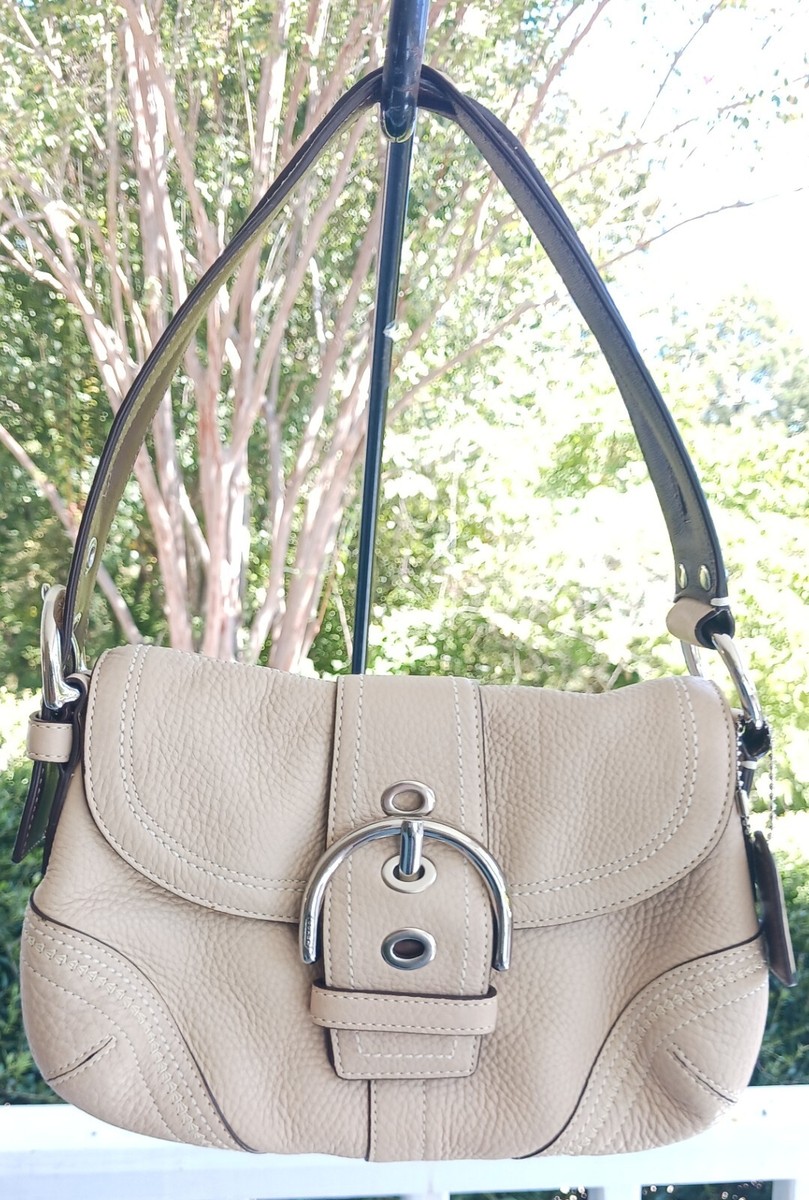 Coach F10722 Vintage Soho Y2K Beige Leather Shoulder Bag w/Buckle