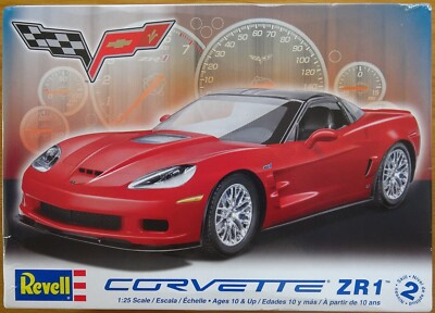 自動車 Revell Corvette C6-R 1:25 2006 Part 1- Revell 1/25 Corvette