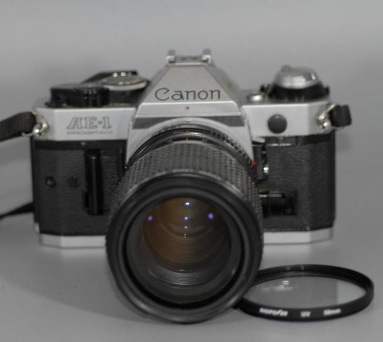 Canon AE-1 Program with Canon 35-105mm f3.5 FD Macro zoom lens AE1