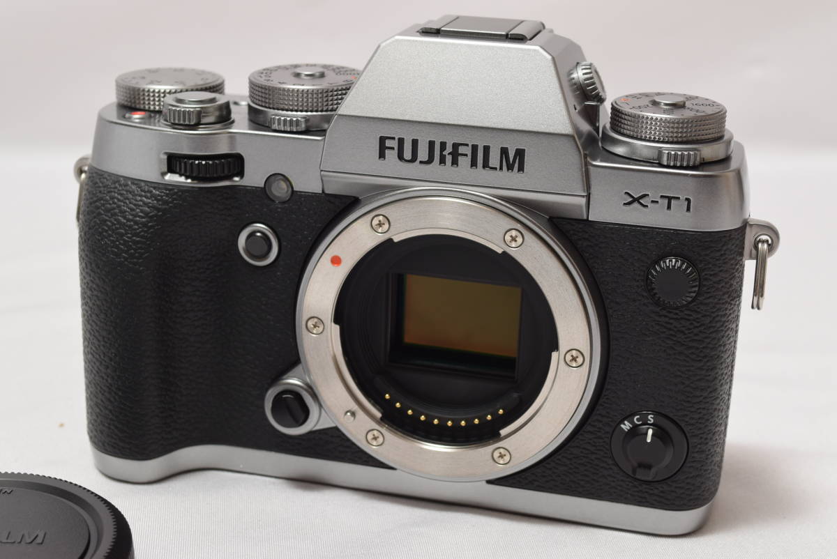 FUJIFILM Mirrorless SLR X-T1 Body Graphite Silver Edition FX-X-T1