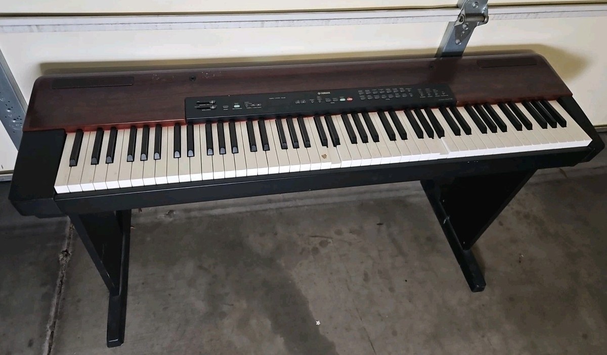 Yamaha P-120 Keyboard Electronic Piano Synthesizer With Stand Read