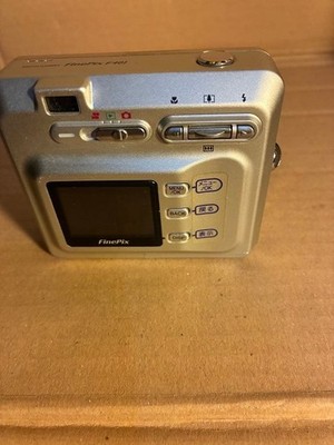 FUJIFILM FinePix F401 Silver Digital Camera 2.1MP 3x Optical Zoom