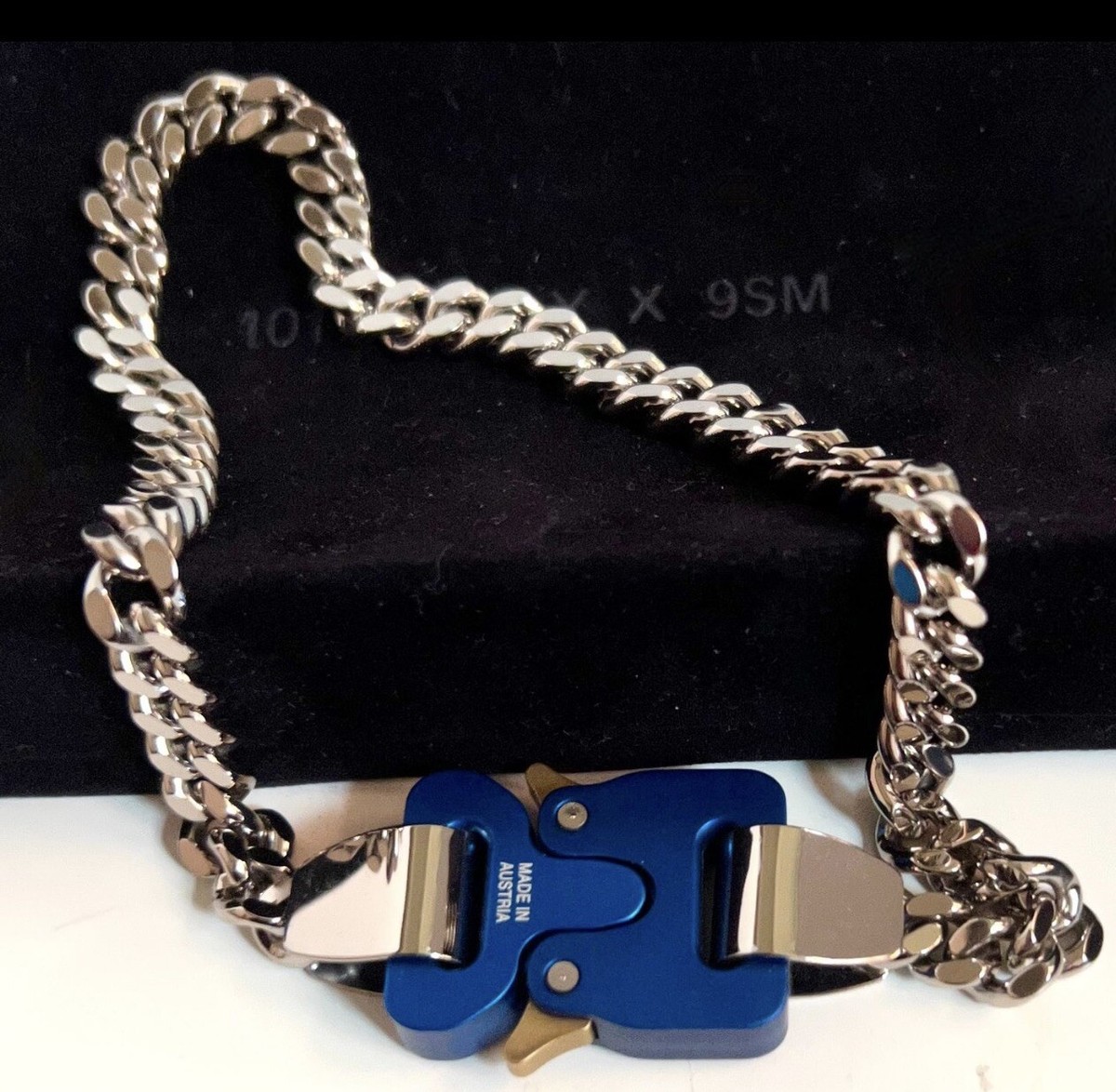 1017 ALYX 9SM Classic Blue chain-link buckle necklace, M, NWT