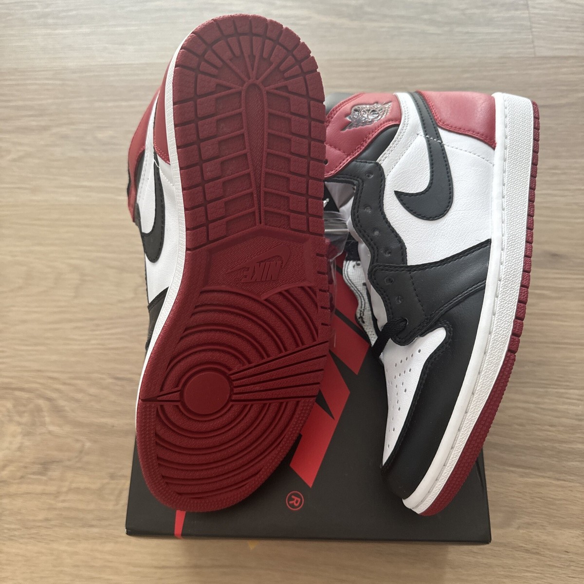 Brand New 2016 NIKE AIR JORDAN 1 RETRO HIGH OG 