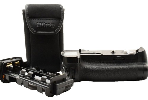 Nikon D200 ボディ ショット数4603枚 A012 Nikon D200 body, shutter