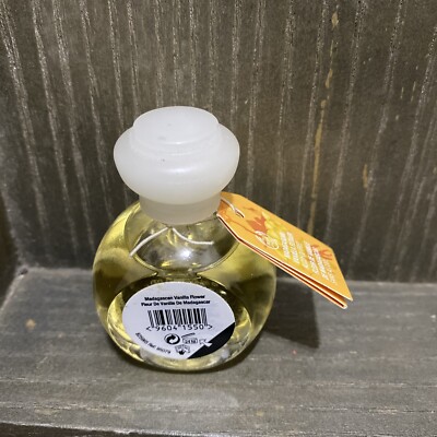 The Body Shop Perfume Oil Madagascan Vanilla Flower 15ml-Authentic
