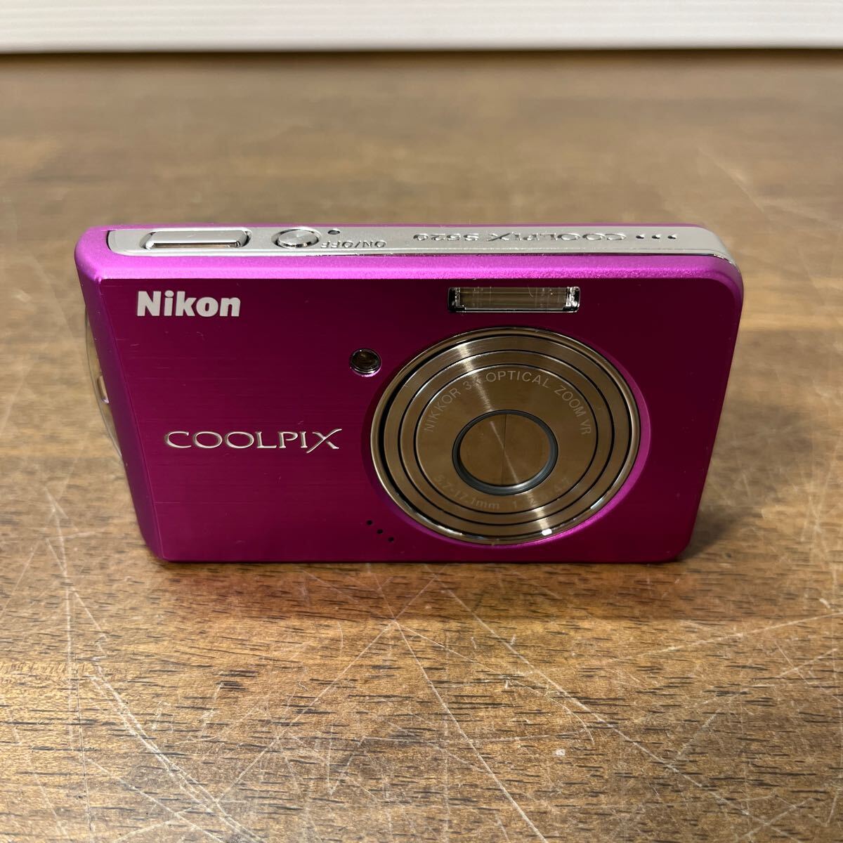 Nikon COOLPIX S520 Compact Digital Camera Pink English language w