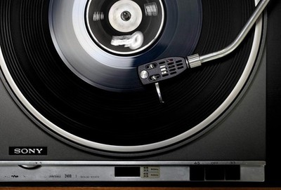 Sony PS-2400 Stereo Turntable Record Player DC Motor Belt Drive