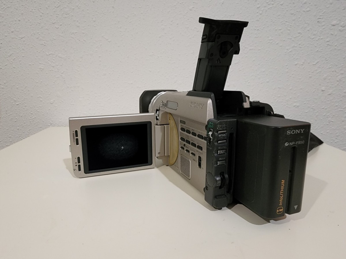 Sony DCR-TRV900 Mini DV Camcorder Japanese Edition w/ all original
