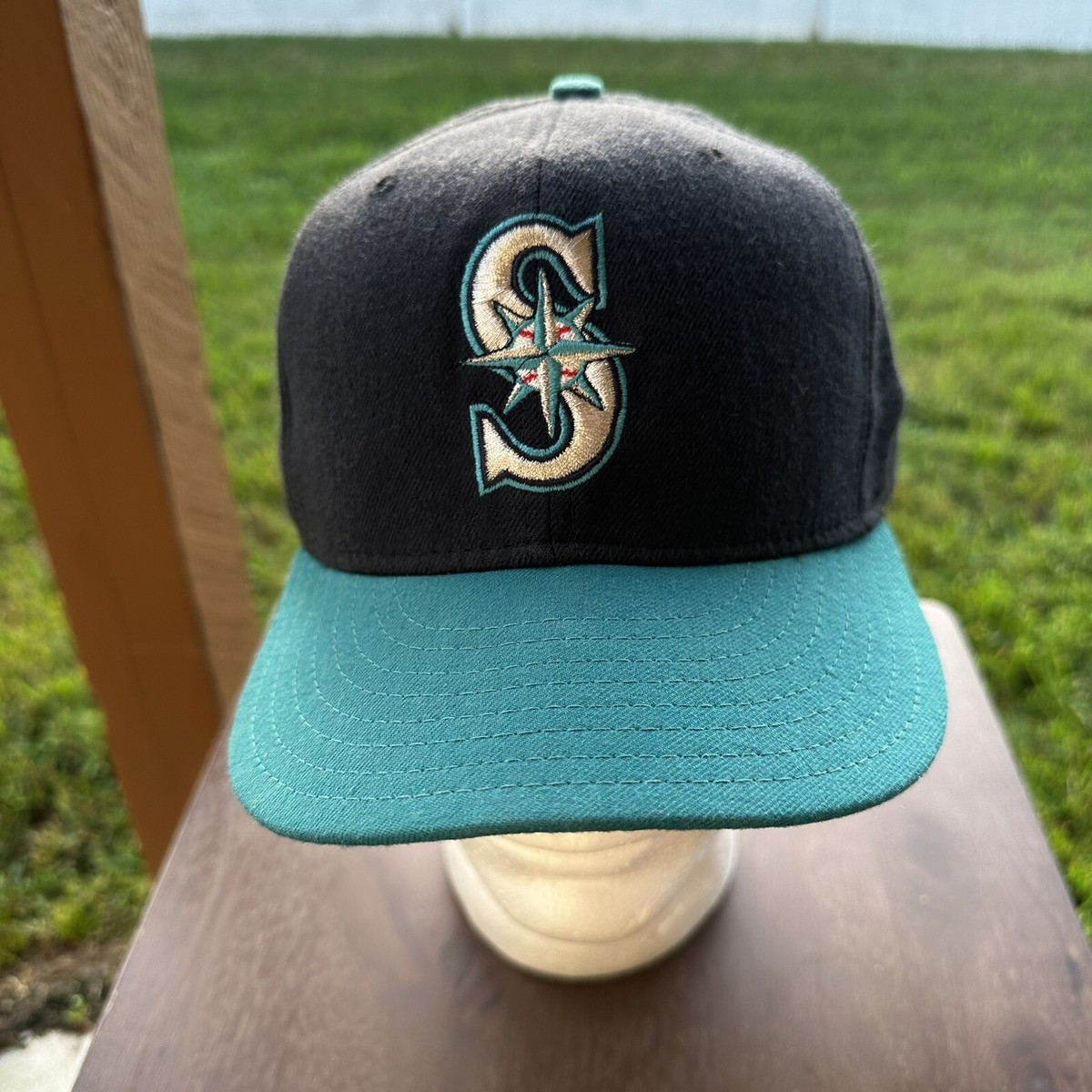 VINTAGE New Era Seattle Mariners Hat Cap Mens Fitted 7 5/8 Blue