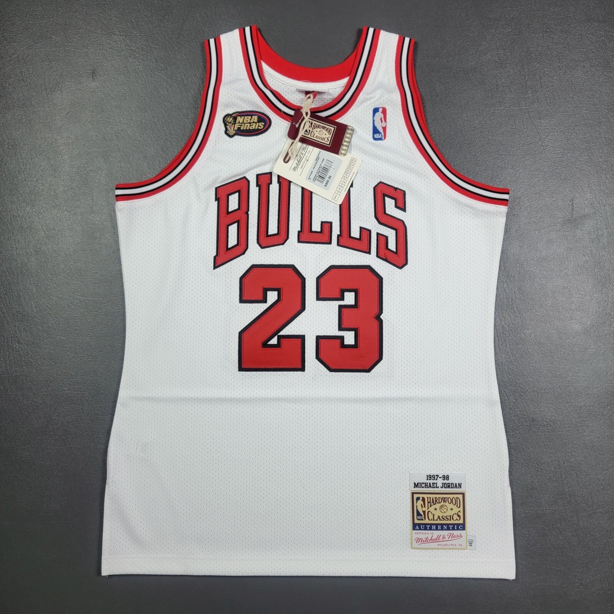 100% Authentic Michael Jordan Mitchell Ness 97 98 Finals Bulls