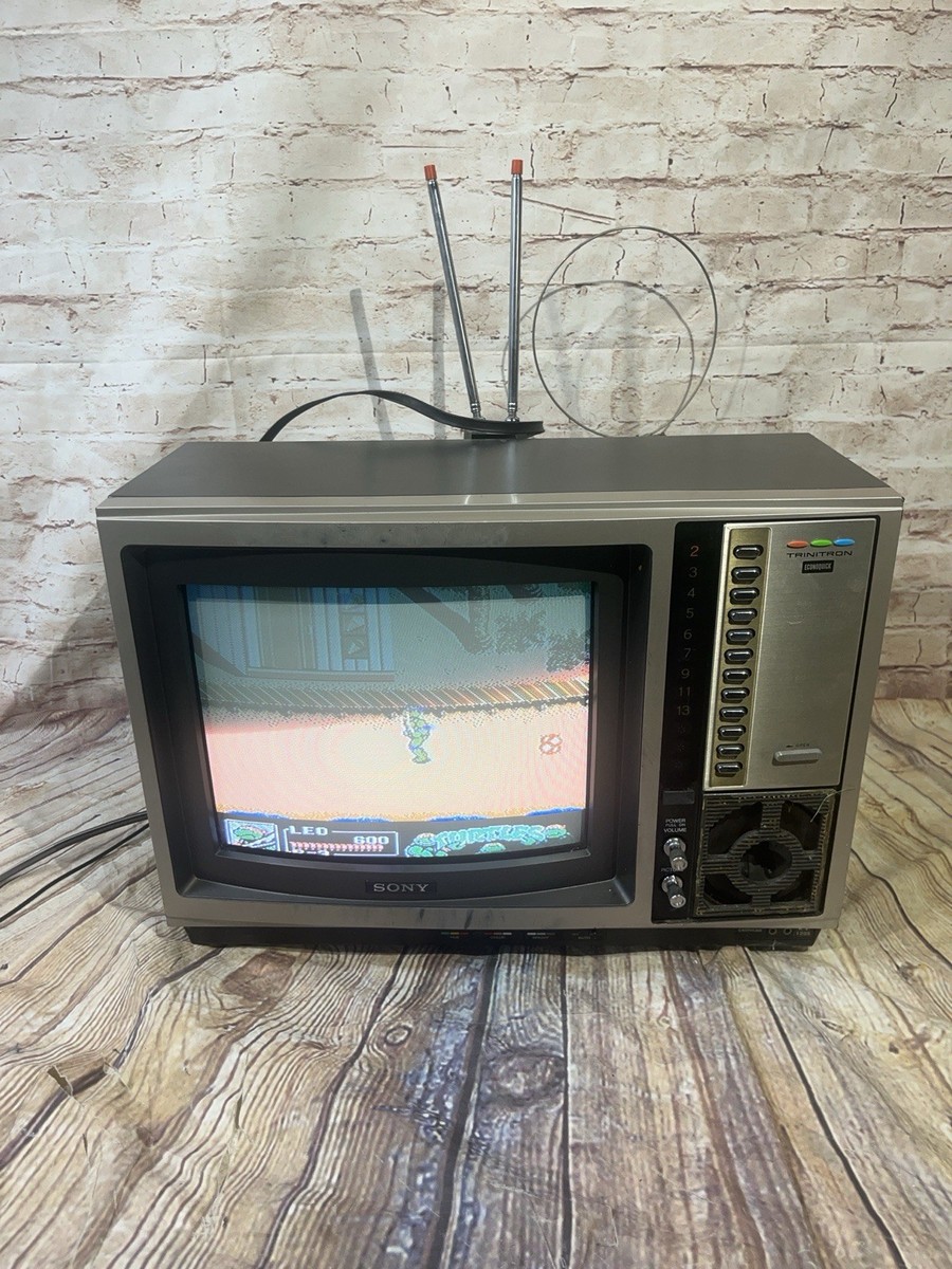 Sony Trinitron Color CRT TV Set 12” KV-1212 Vtg 1970s Gaming