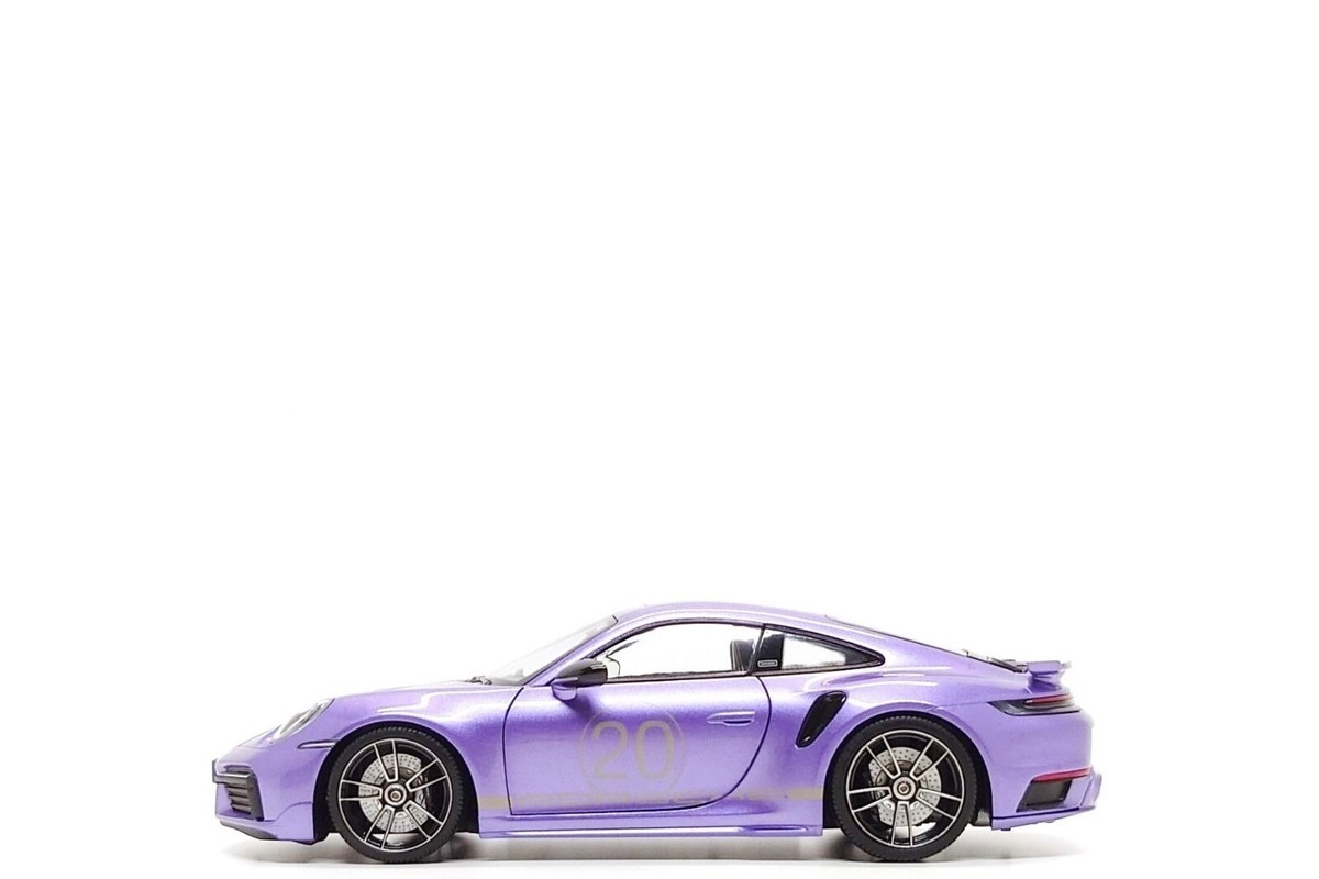 Minichamps 1:18 Porsche 911 Turbo S (992) 20 Years China Edition