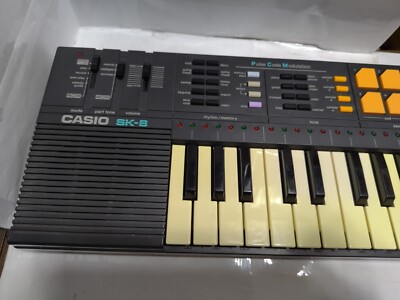 Casio SK-8 Sampling Keyboard Nice With ROM Pack 555 Works W Batte