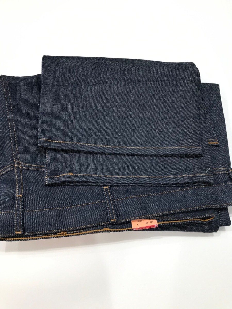 Vintage Shrink-To-Fit Red Label Levi Strauss & CO. Label 501xx