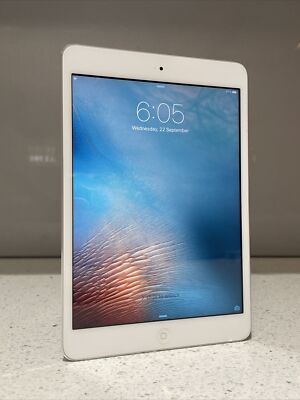 Apple iPad mini 1st Gen. 16GB, Wi-Fi, 7.9in - White & Silver (AU
