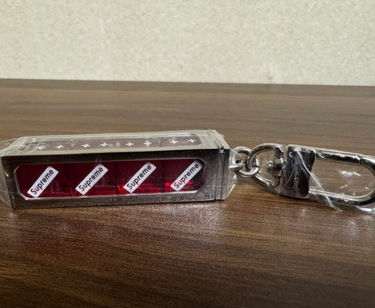 Louis Vuitton Supreme Collaboration Model Dice Keychain 17AW